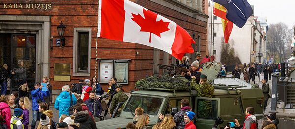 Выставка вооружения стран-участниц миссии НАТО в Латвии, архивное фото Выставка вооружения стран-участниц миссии НАТО в Латвии, архивное фото - Sputnik Литва