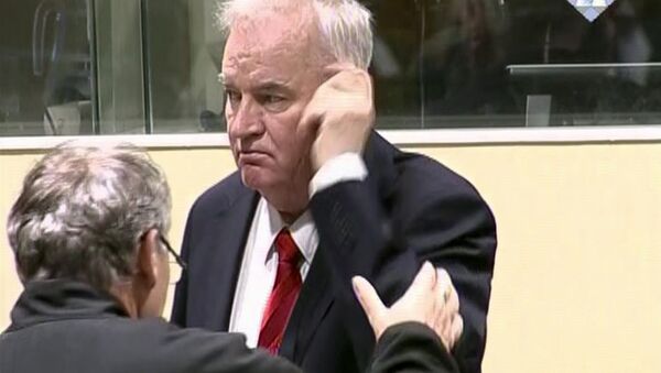Сербский генерал Ратко Младич на заседании Международного трибунала по бывшей Югославии 22 ноября 2017 - Sputnik Литва