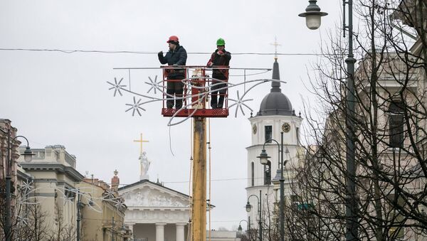 Į Kalėdų eglės įžiebimo šventę raginama atvykti viešuoju transportu - Sputnik Lietuva