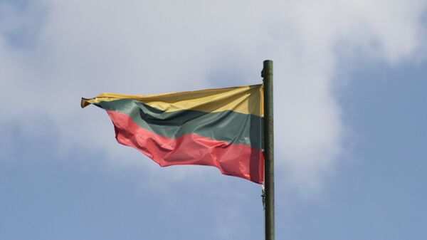 Сейм Литвы, флаг на здании - Sputnik Lietuva