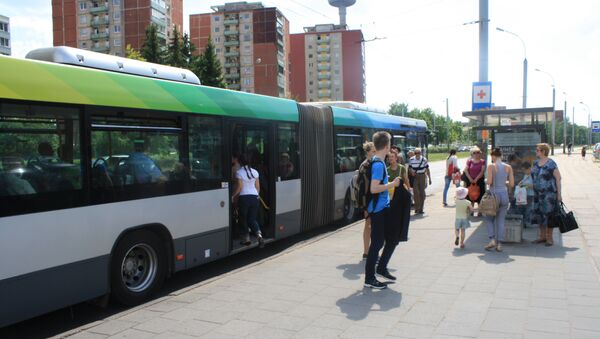 Автобус на остановке в Вильнюсе - Sputnik Литва
