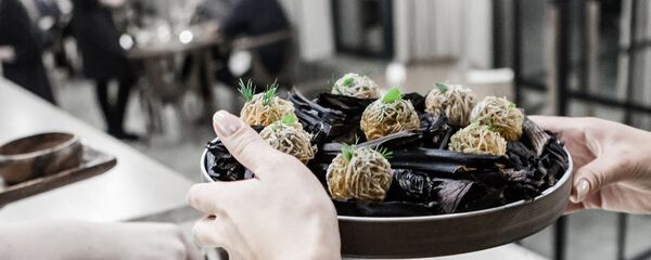 Блюдо в каунасском ресторане Nüman Блюдо в каунасском ресторане Nüman - Sputnik Lietuva