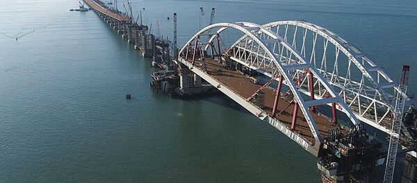 Крымский мост, архивное фото Крымский мост, архивное фото - Sputnik Lietuva