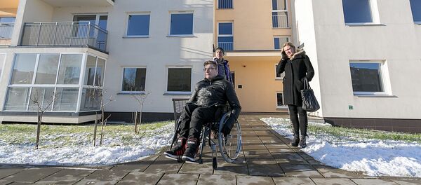 Naujojoje Vilnioje pastatytas naujas socialinis daugiabutis Naujojoje Vilnioje pastatytas naujas socialinis daugiabutis - Sputnik Lietuva