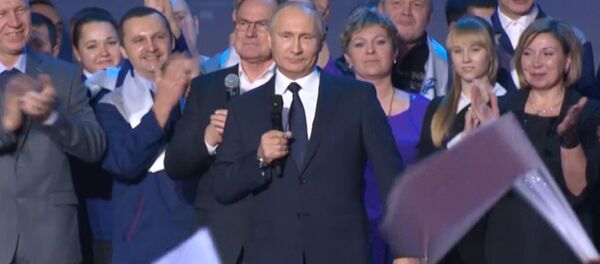 Путин заявил о намерении участвовать в выборах президента РФ в 2018 году Путин заявил о намерении участвовать в выборах президента РФ в 2018 году - Sputnik Lietuva