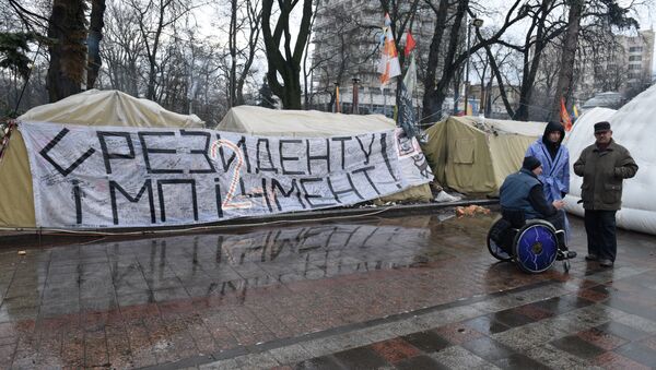 Сторонники М. Саакашвили разбили палаточный городок в центре Киева - Sputnik Литва