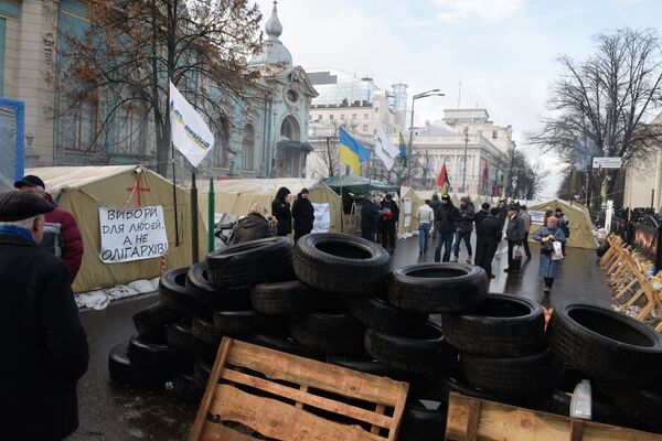 Сторонники М. Саакашвили разбили палаточный городок в центре Киева Сторонники М. Саакашвили разбили палаточный городок в центре Киева - Sputnik Литва