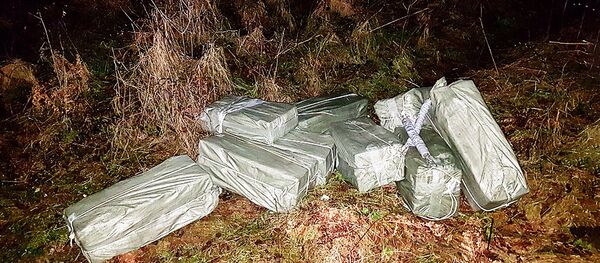 Контрабанда сигарет - Sputnik Литва