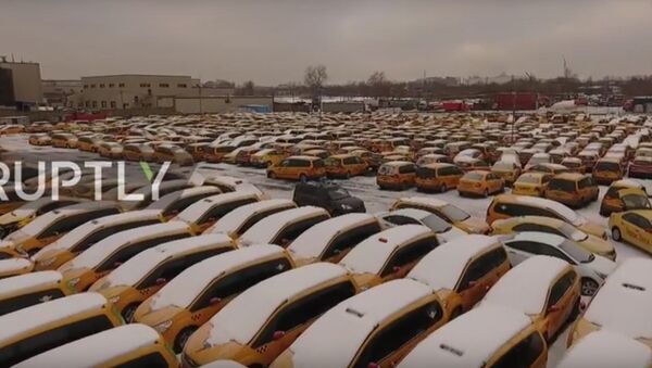 Кладбище такси в Москве - Sputnik Литва