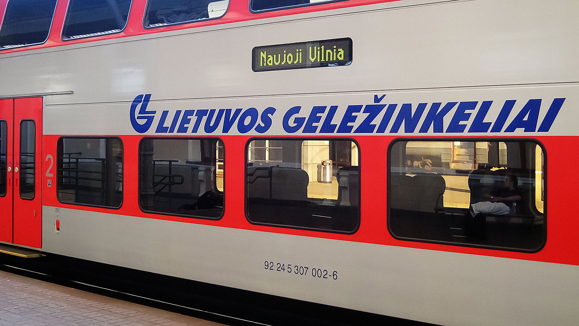 Elektrinis traukinys Vilnius-Trakai, archyvinė nuotrauka - Sputnik Lietuva, 1920, 07.02.2021