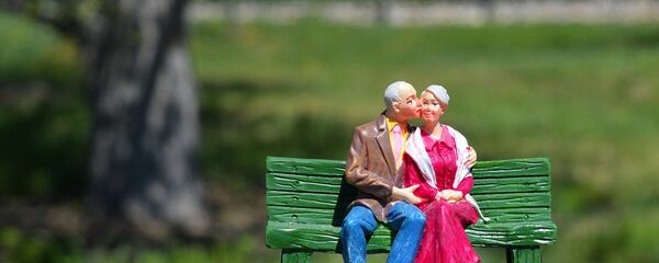 Пожилая пара, архивное фото - Sputnik Литва