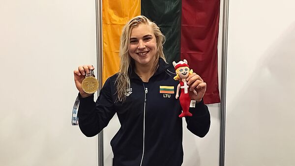 Литовскакя пловчиха  Рута Мейлутите выиграла золото на Чемпионате Европы по плаванию - Sputnik Литва