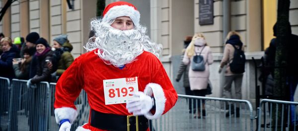 Рождественский забег в центре Вильнюса - Sputnik Литва