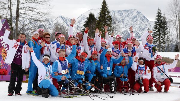 Сборная России по лыжным гонкам и биатлону, архивное фото - Sputnik Литва