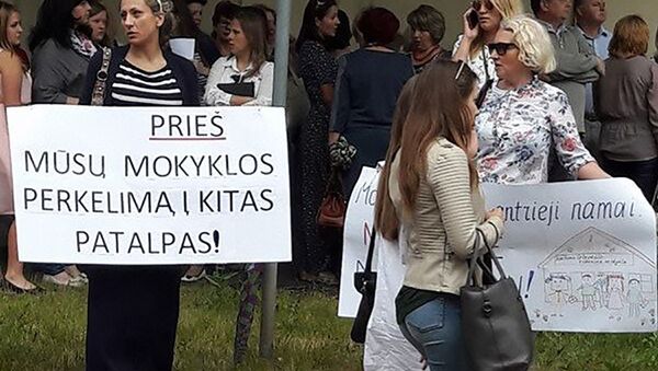 Пикет нацменьшинств у посольства США в Вильнюсе - Sputnik Lietuva