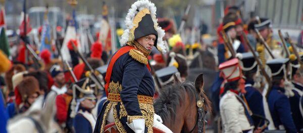 Реконструкция боя за Малоярославец Отечественной войны 1812 года - Sputnik Литва