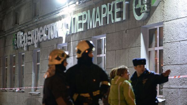 Взрыв в магазине Перекресток в Санкт-Петербурге - Sputnik Литва
