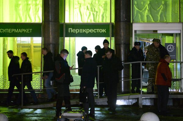 Взрыв в магазине Перекресток в Санкт-Петербурге Взрыв в магазине Перекресток в Санкт-Петербурге - Sputnik Литва