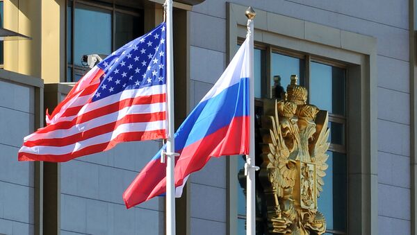 Российский и американский флаги, архивное фото - Sputnik Литва