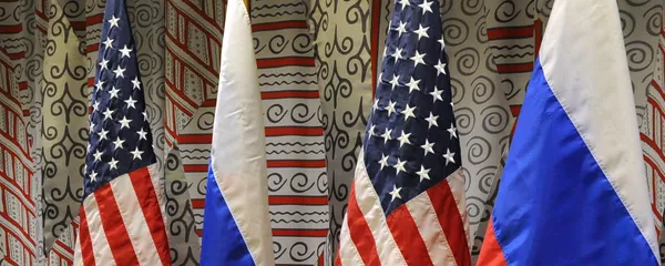 Флаги России и США - Sputnik Lietuva