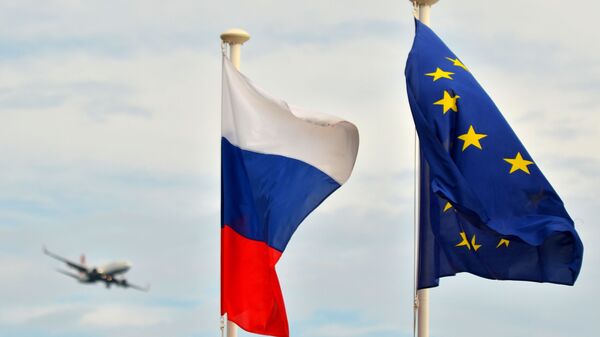 Флаги России и ЕС  на набережной Ниццы - Sputnik Lietuva