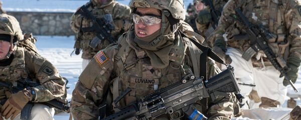 Демонстрация военной техники НАТО в Латвии, архивное фото Демонстрация военной техники НАТО в Латвии, архивное фото - Sputnik Литва