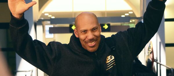 Лавар Болл в аэропорту Вильнюса, 3 января 2018 года Лавар Болл в аэропорту Вильнюса, 3 января 2018 года - Sputnik Литва