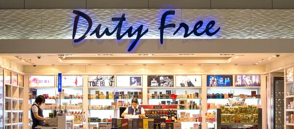 Магазин беспошлинной торговли в аэропорту Магазин беспошлинной торговли в аэропорту - Sputnik Lietuva