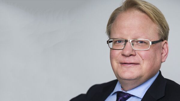 Švedijos gynybos ministras Peteris Hultqvistas - Sputnik Lietuva