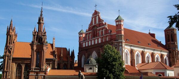 Костел святой Анны в Вильнюсе, архивное фото Костел святой Анны в Вильнюсе, архивное фото - Sputnik Литва