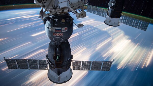 Rusijos erdvėlaivių Sojuz ir Progress susijungimas prie TKS - Sputnik Lietuva