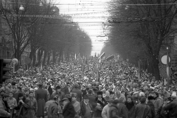 Митинг во время январских событий в Вильнюсе Митинг во время январских событий в Вильнюсе - Sputnik Литва