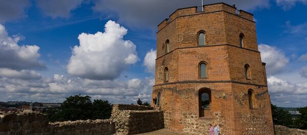 Башня Гедиминаса на Замковой горе в Вильнюсе - Sputnik Литва