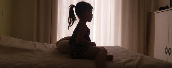 Силуэт ребенка, архивное фото - Sputnik Литва