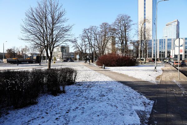 Сквер Йонаса Яблонскиса в Вильнюсе Сквер Йонаса Яблонскиса в Вильнюсе - Sputnik Lietuva