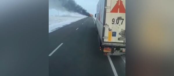 52 человека сгорели в автобусе в Казахстане - Sputnik Lietuva