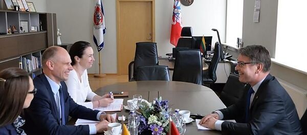 Министр внутренних дел и посол Нидерландов в Литве Министр внутренних дел и посол Нидерландов в Литве - Sputnik Литва