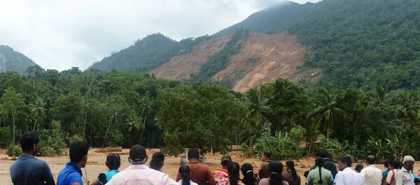 Оползень в Шри-Ланке 19 мая 2016 года - Sputnik Литва