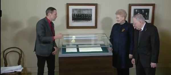 Lietuvos Nepriklausomybės Akto pristatymo renginys Signatarų namuose Lietuvos Nepriklausomybės Akto pristatymo renginys Signatarų namuose - Sputnik Lietuva