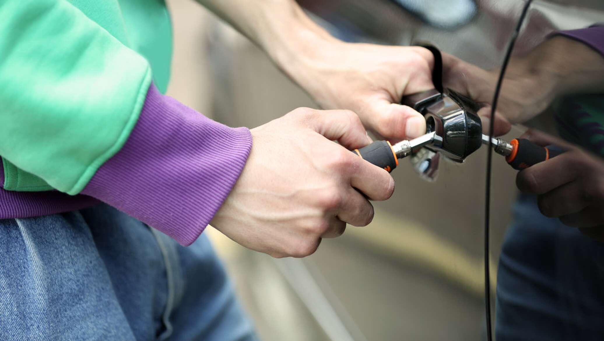 Stole car. Угон. Угнал автомобиль. Угон авто. Угонщик автомобиля.