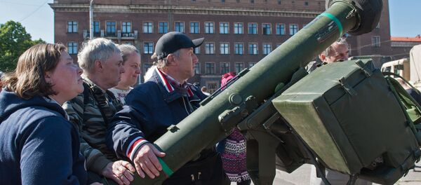 Военная техника армии США в Риге - Sputnik Литва