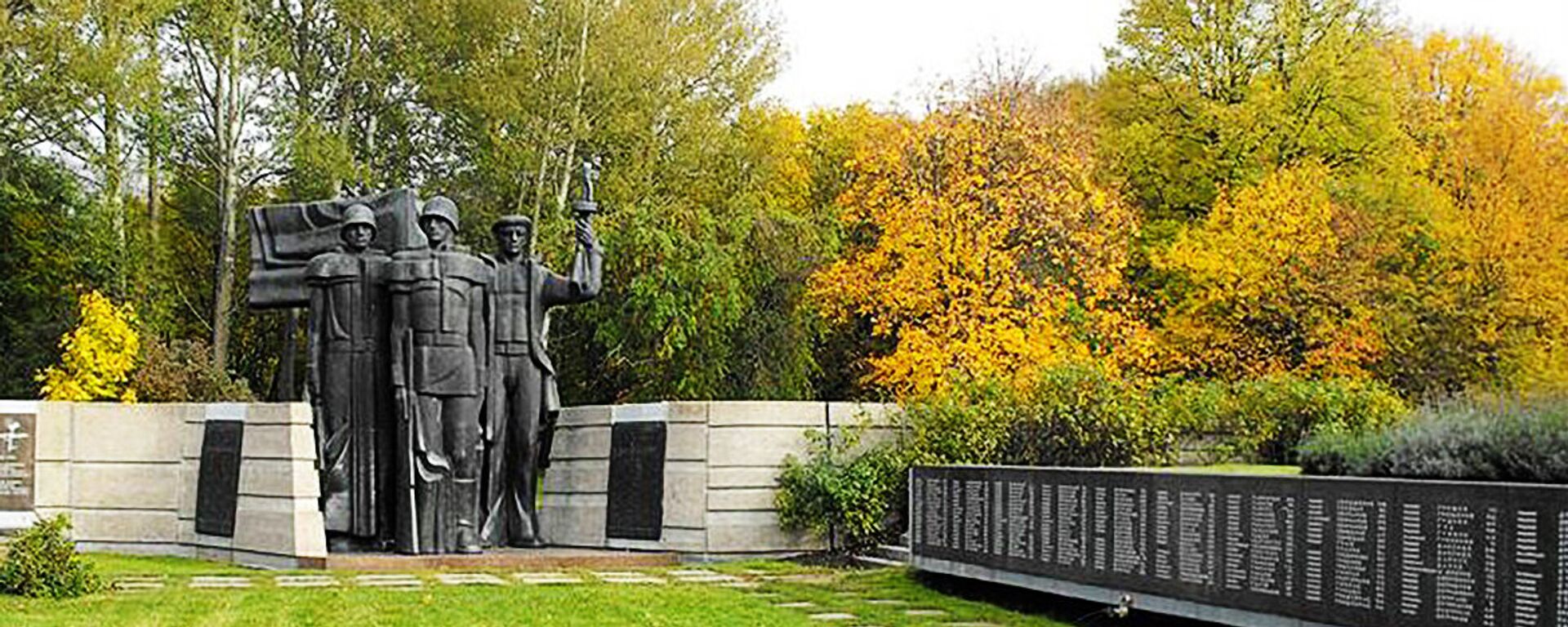 Памятник воинам освободителям в Клайпеде - Sputnik Литва, 1920, 23.06.2022