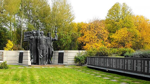 Памятник воинам освободителям в Клайпеде - Sputnik Литва