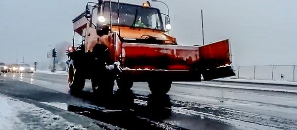 Уборка улиц в Вильнюсе Уборка улиц в Вильнюсе - Sputnik Lietuva