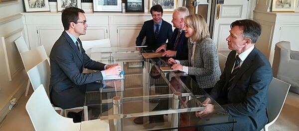 Встреча политических директоров МИД Асты Скайсгирите и Николя де Ривьера - Sputnik Литва