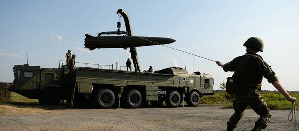 Развёртывание оперативно-тактического ракетного комплекса Искандер-М, архивное фото - Sputnik Литва