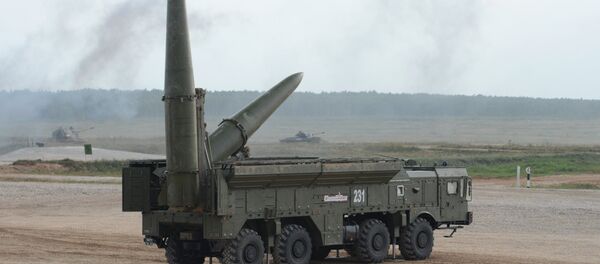 Оперативно-тактический ракетный комплекс Искандер, архивное фото - Sputnik Литва