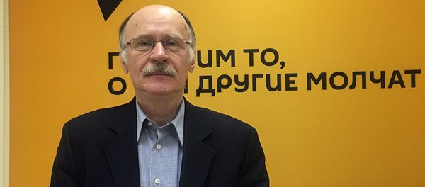 Юрий Почта, политолог, профессор кафедры сравнительной политологии Российского университета дружбы народов Юрий Почта, политолог, профессор кафедры сравнительной политологии Российского университета дружбы народов - Sputnik Литва