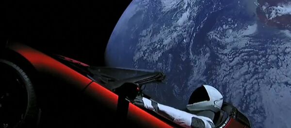Запуск ракеты Falcon Heavy с автомобилем Tesla - Sputnik Литва