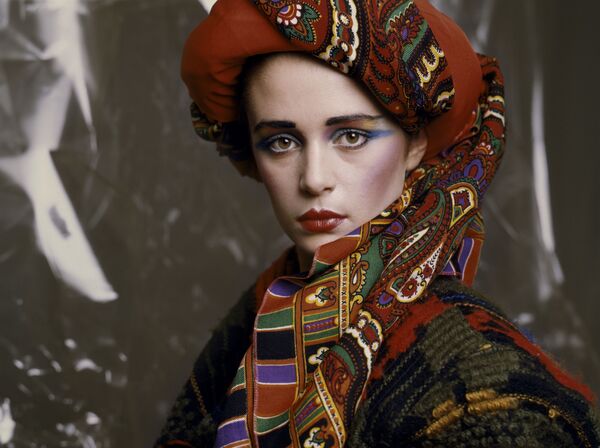 Зимний макияж от художника-модельера и визажиста Валентина Юдашкина, 1986 год - Sputnik Lietuva